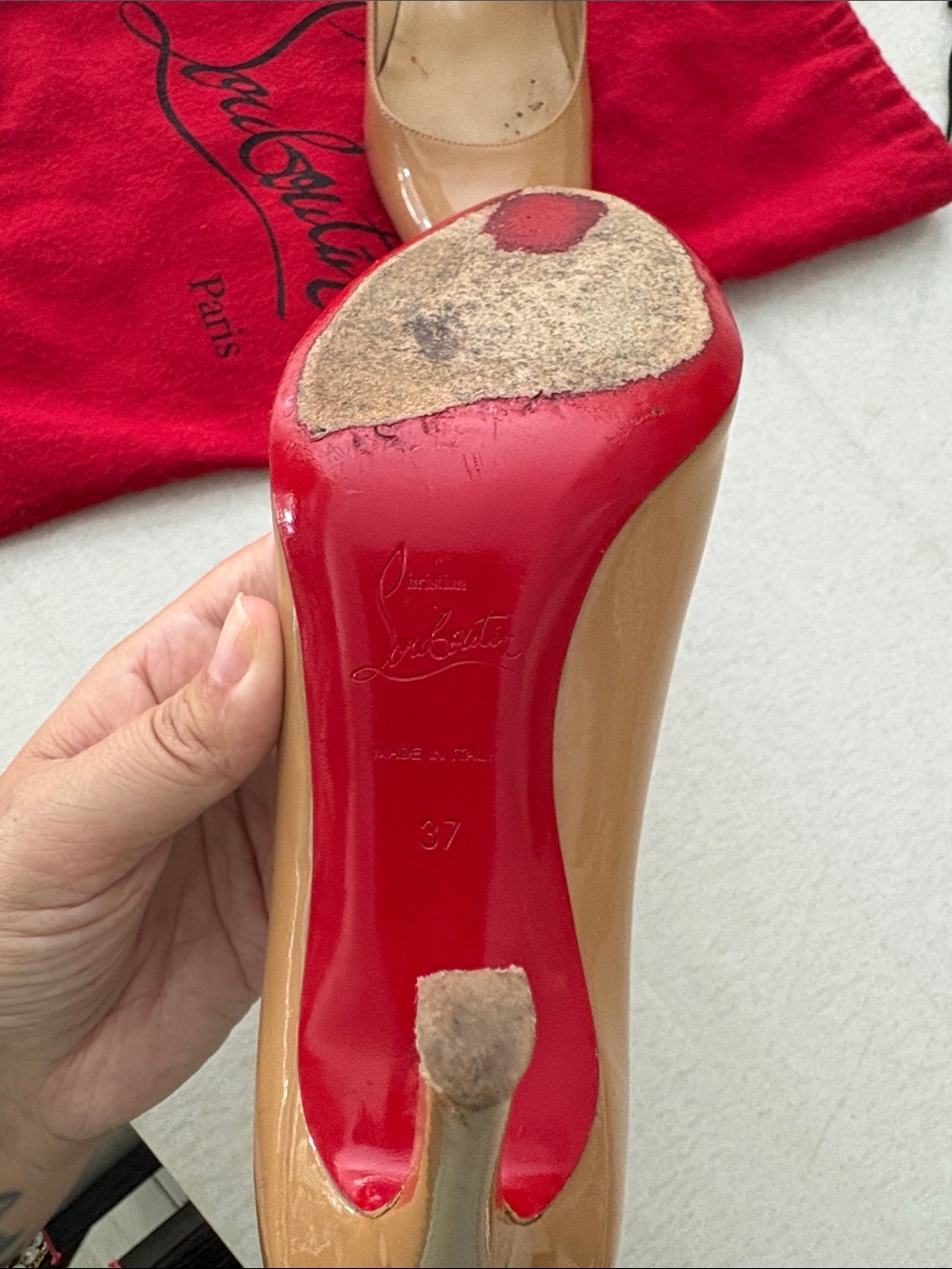 Christian Louboutin Dolly 85 Patent Pump in Nude - Picture 9 of 10